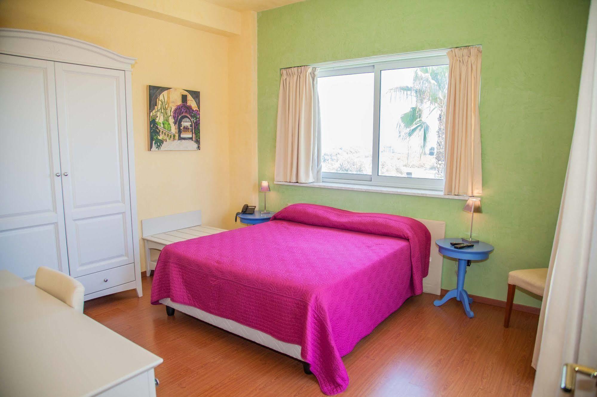 Hotel Paclà Avola Ngoại thất bức ảnh